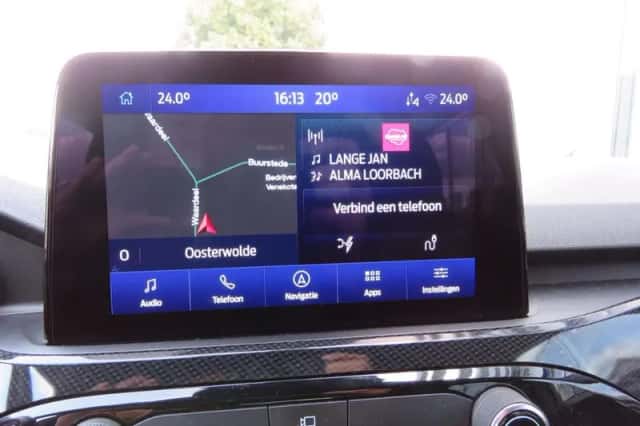 Ford Kuga (2022) thumbnail 5