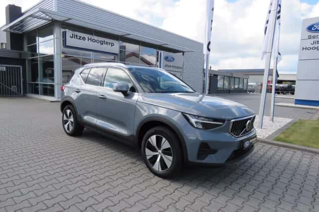 Volvo XC40 (2022) thumbnail 2