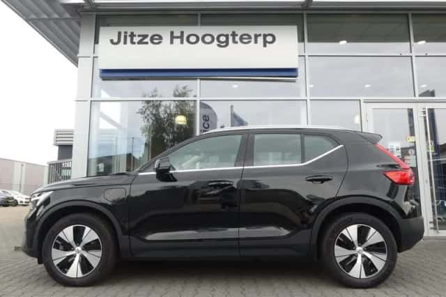 Volvo XC40 (2022) thumbnail 6