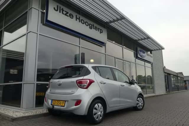 Hyundai i10 (2015) thumbnail 2