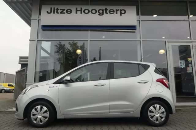 Hyundai i10 (2015) thumbnail 6