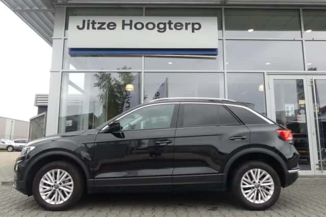 Volkswagen T-Roc (2021) thumbnail 6