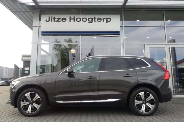 Volvo XC60 (2023) thumbnail 6