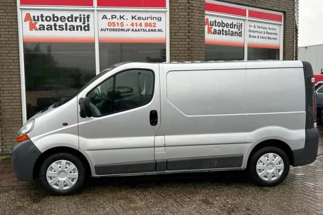 Renault Trafic (2006) thumbnail 3