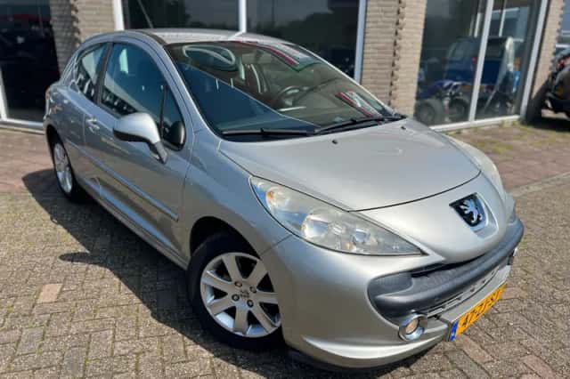 Peugeot 207 (2008) thumbnail 3