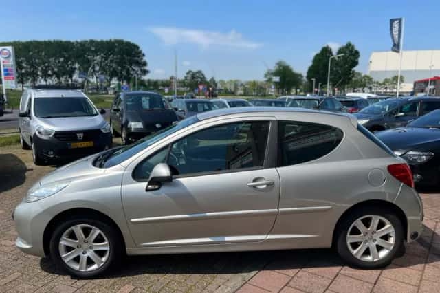 Peugeot 207 (2008) thumbnail 4