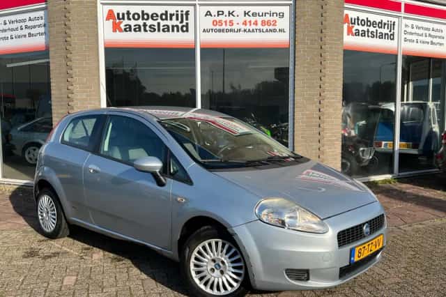 Fiat Grande Punto (2007) thumbnail 2