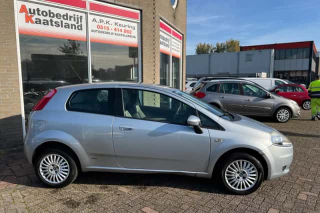 Fiat Grande Punto (2007) thumbnail 6