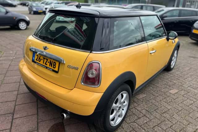 MINI Mini (2007) thumbnail 5