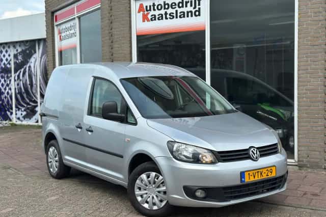 Volkswagen Caddy (2012) thumbnail 2