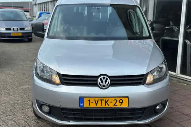 Volkswagen Caddy (2012) thumbnail 5