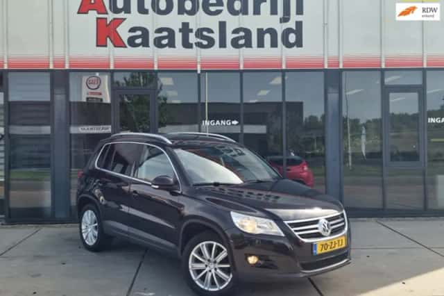 Volkswagen Tiguan (2008) thumbnail 1