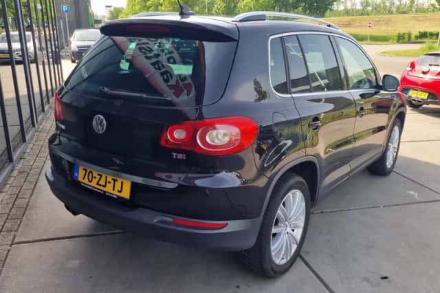 Volkswagen Tiguan (2008) thumbnail 5