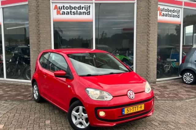 Volkswagen Up! (2012) thumbnail 1