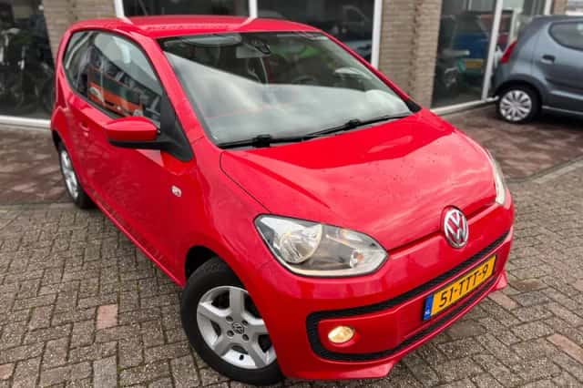 Volkswagen Up! (2012) thumbnail 3