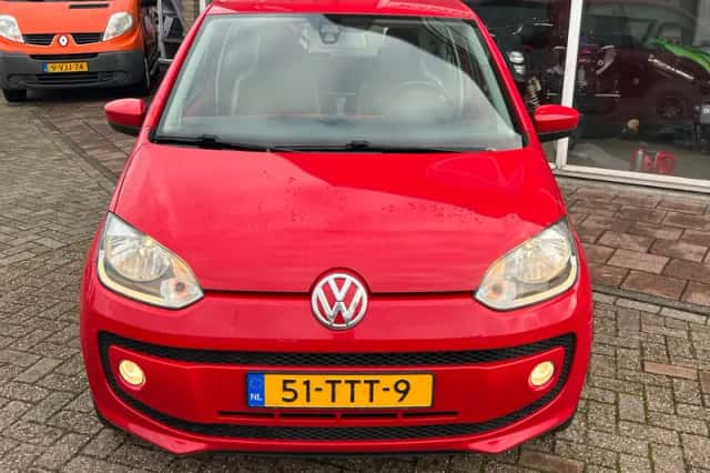 Volkswagen Up! (2012) thumbnail 6