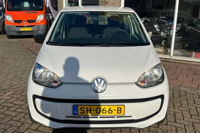 Volkswagen Up! (2012) thumbnail 5