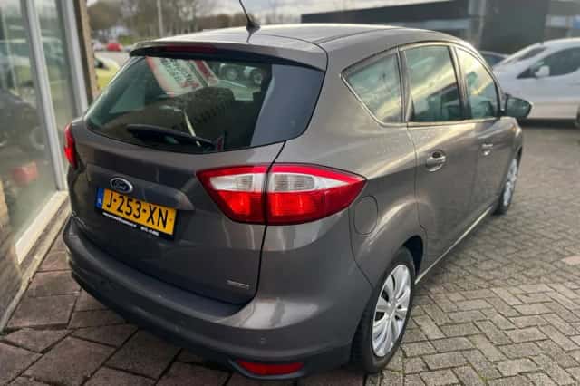 Ford C-Max (2013) thumbnail 4