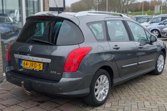 Peugeot 308 (2009) thumbnail 4