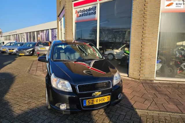 Chevrolet Aveo (2011) thumbnail 2