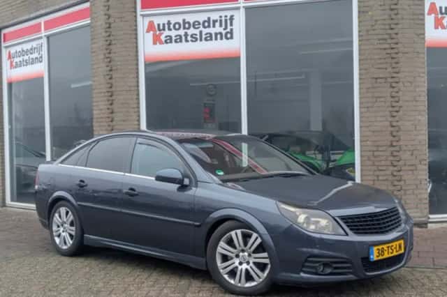 Opel Vectra (2007) thumbnail 1