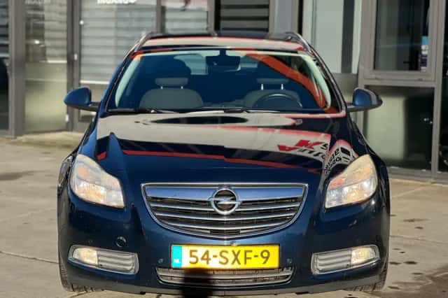 Opel Insignia Sports Tourer (2011) thumbnail 5