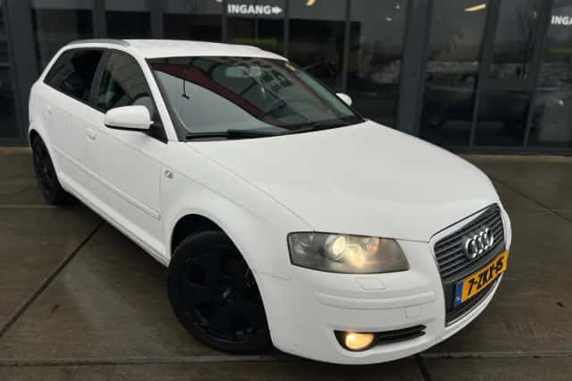 Audi A3 (2008) thumbnail 3