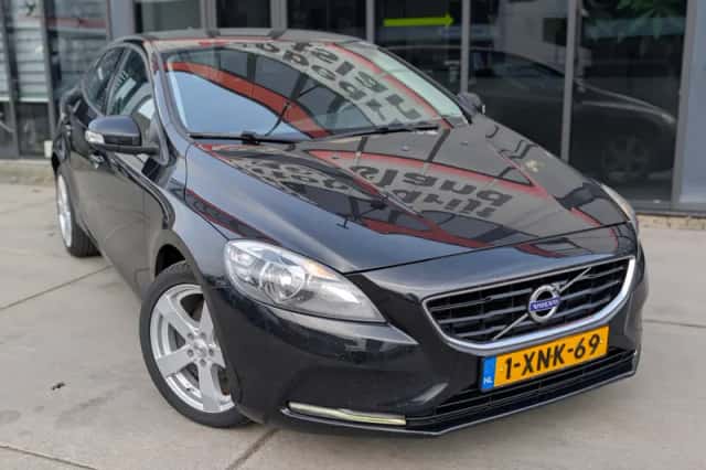 Volvo V40 (2014) thumbnail 5