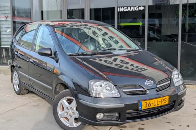 Nissan Almera Tino (2003) thumbnail 4