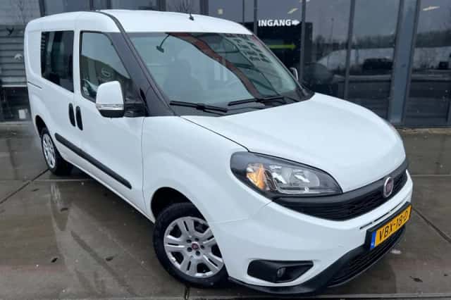 Fiat Doblò (2019) thumbnail 3