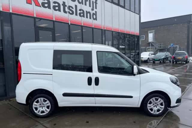 Fiat Doblò (2019) thumbnail 6