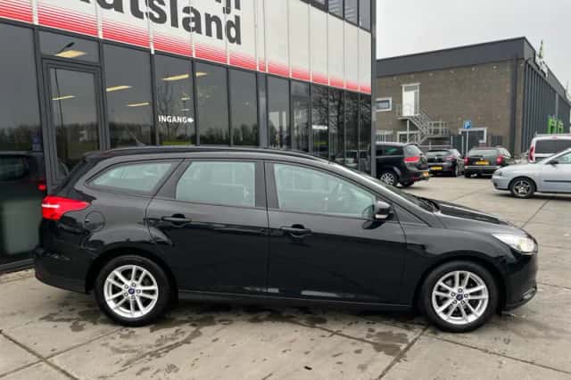 Ford Focus (2015) thumbnail 6