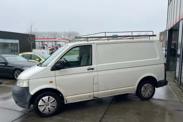 Volkswagen Transporter (2007) thumbnail 4