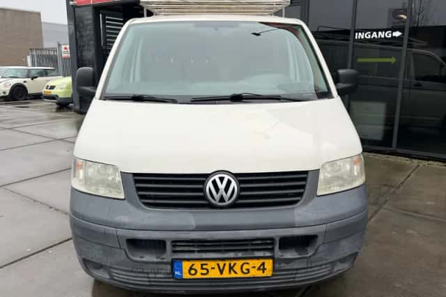 Volkswagen Transporter (2007) thumbnail 5