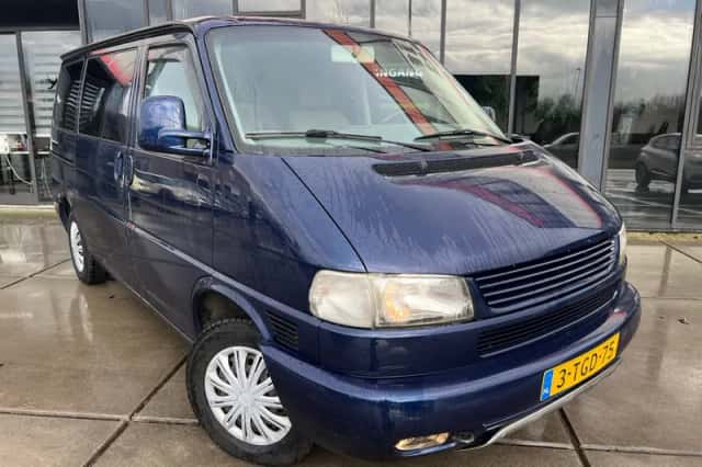 Volkswagen Multivan (2000) thumbnail 3