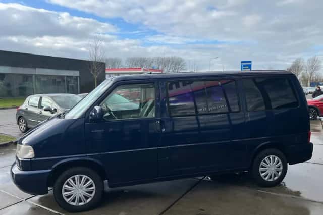 Volkswagen Multivan (2000) thumbnail 4