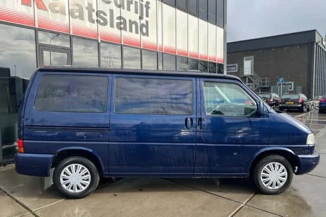 Volkswagen Multivan (2000) thumbnail 6