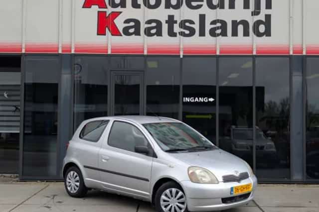 Toyota Yaris (2000) thumbnail 1