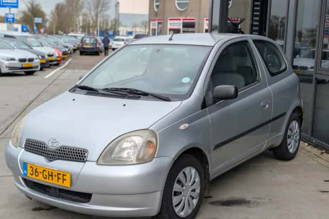 Toyota Yaris (2000) thumbnail 4