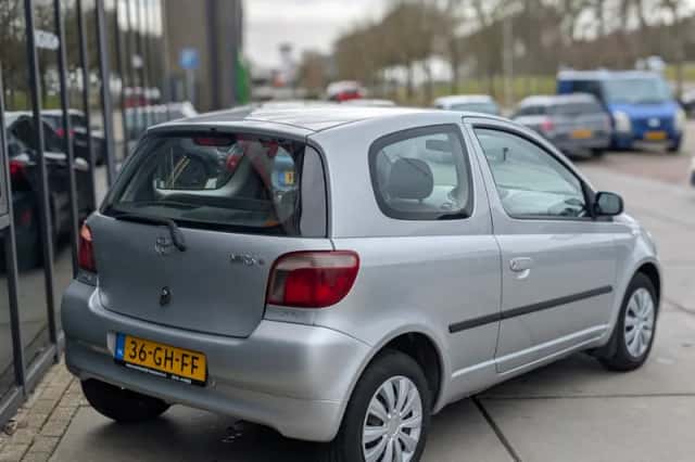 Toyota Yaris (2000) thumbnail 6