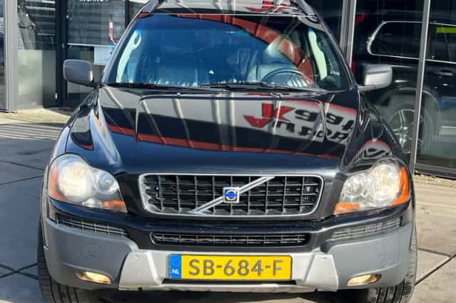 Volvo XC90 (2003) thumbnail 4