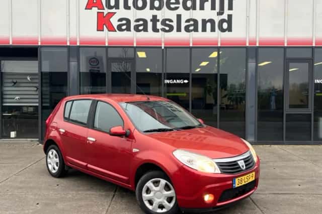 Dacia Sandero (2010) thumbnail 1