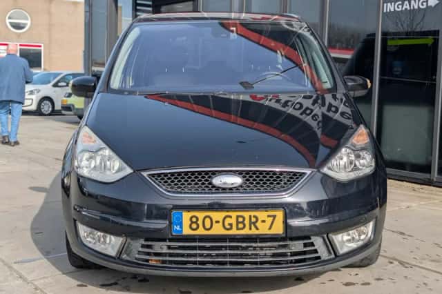 Ford Galaxy (2008) thumbnail 3