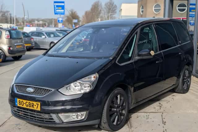 Ford Galaxy (2008) thumbnail 4