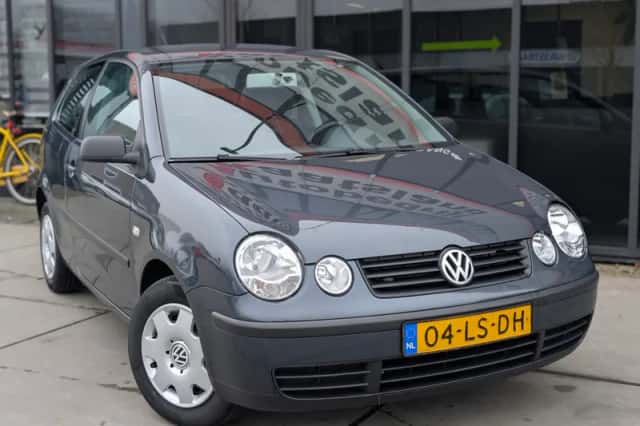 Volkswagen Polo (2003) thumbnail 5