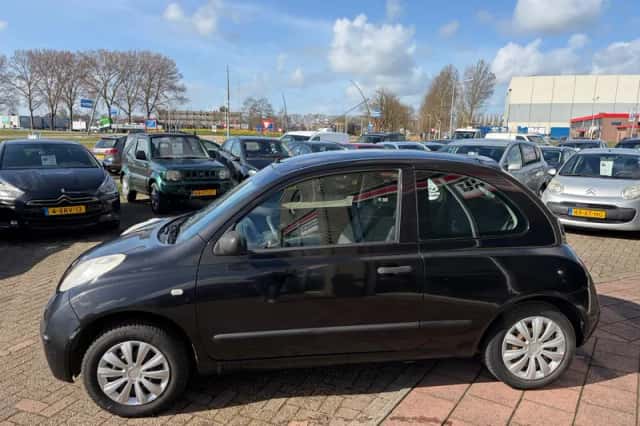 Nissan Micra (2007) thumbnail 4