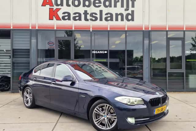 BMW 5-Serie (2010) thumbnail 2