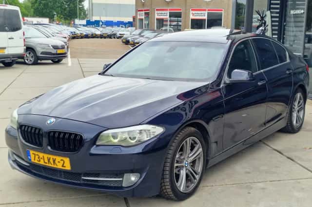 BMW 5-Serie (2010) thumbnail 4