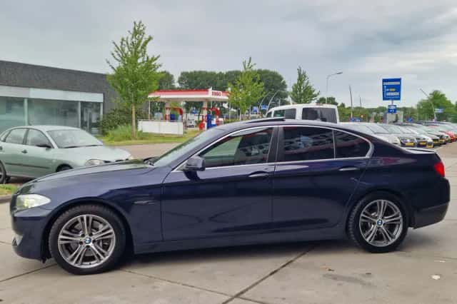 BMW 5-Serie (2010) thumbnail 6