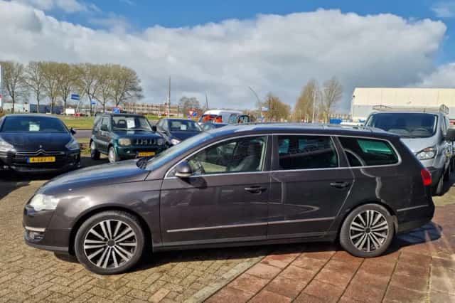 Volkswagen Passat (2005) thumbnail 5